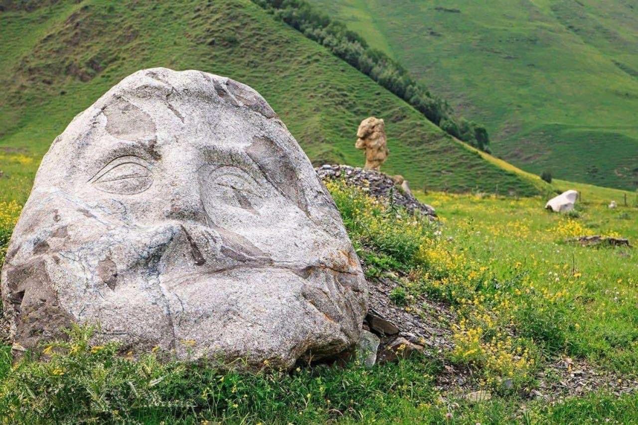 Вилла Old Hut Казбеги Экстерьер фото